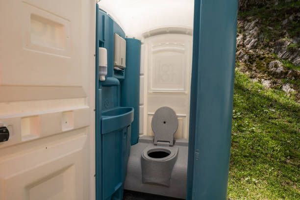 Best Portable toilet rental cost  in Arapahoe, WY