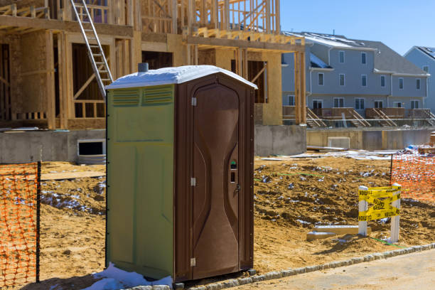 Portable Toilet Options We Offer in Arapahoe, WY